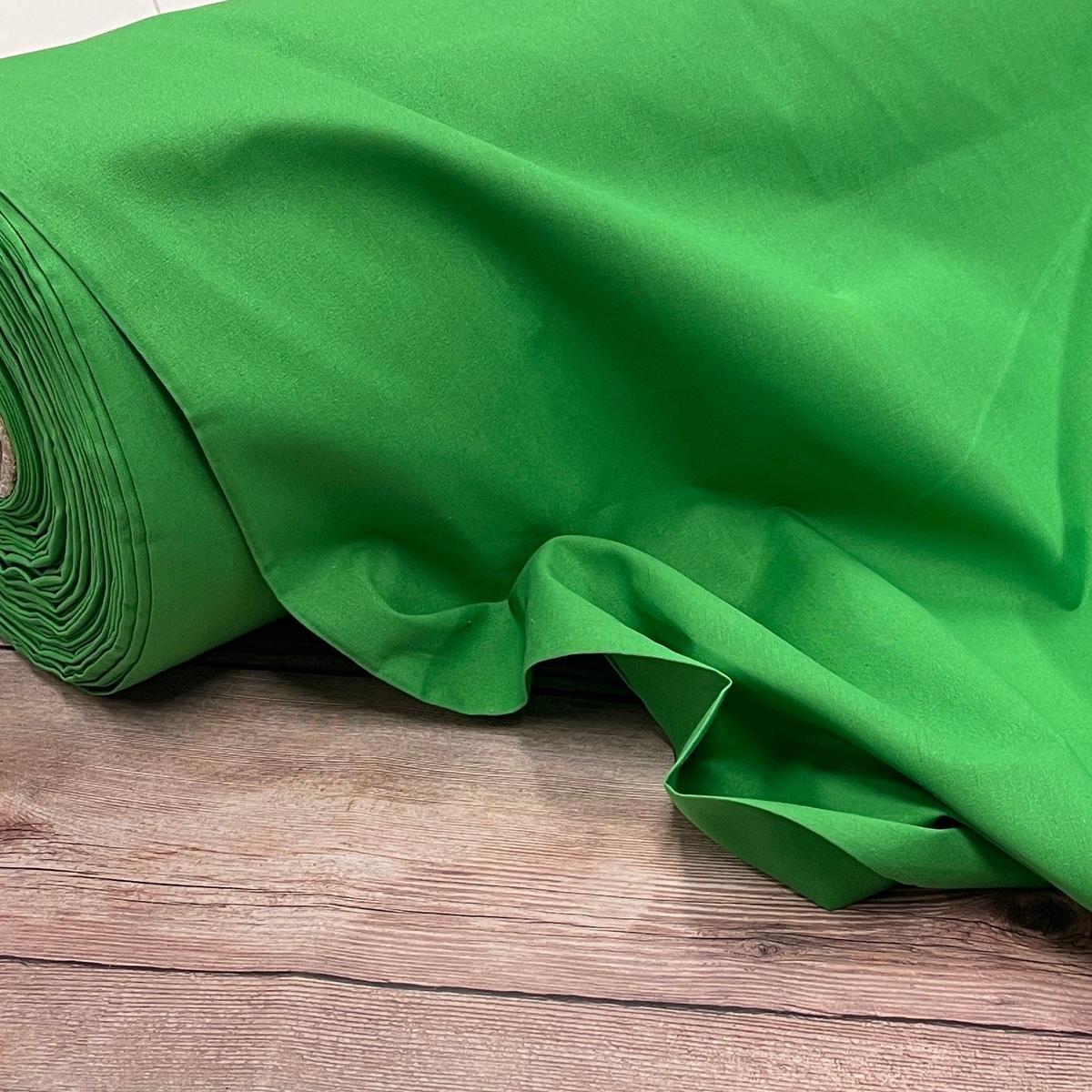 100% Cotton fabric - grass green 220cm 146 g/m