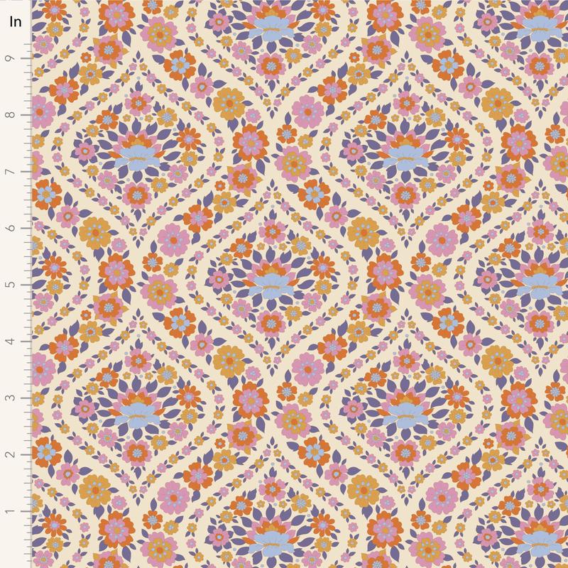 Tilda Wallflower ~ Bianca ~ 100620 Thristle