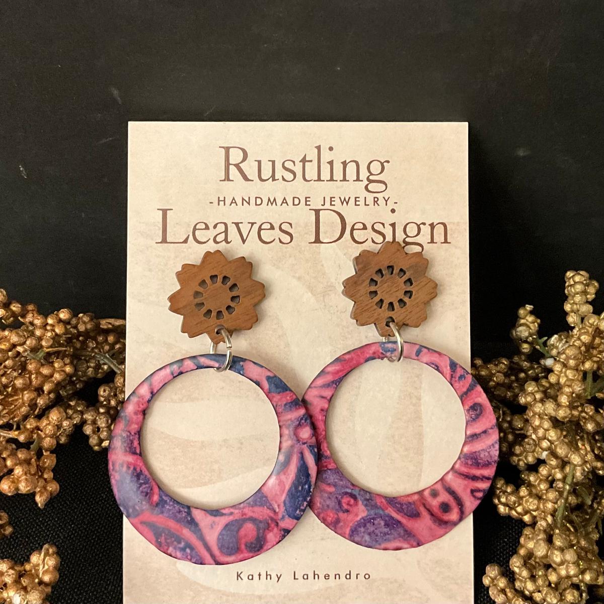 Pink & Indigo Hoops with Wooden Sakura Post