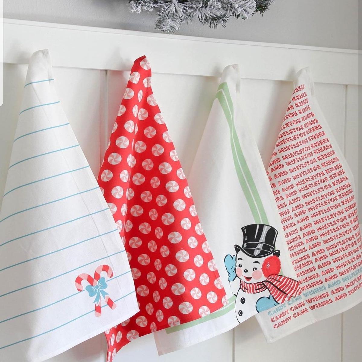 Sweet Christmas Tea Towels Set of 4 by Urban Chiks