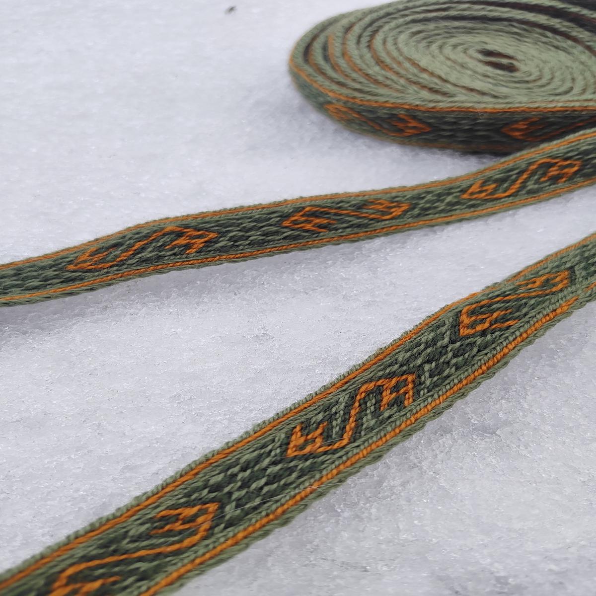 Long band / belt with double dragons