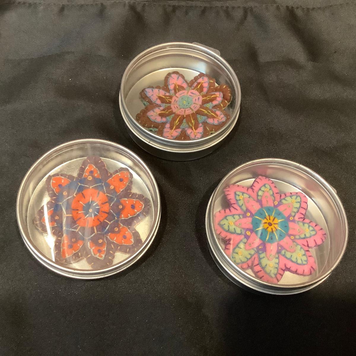 Floral Felt Pin Kit