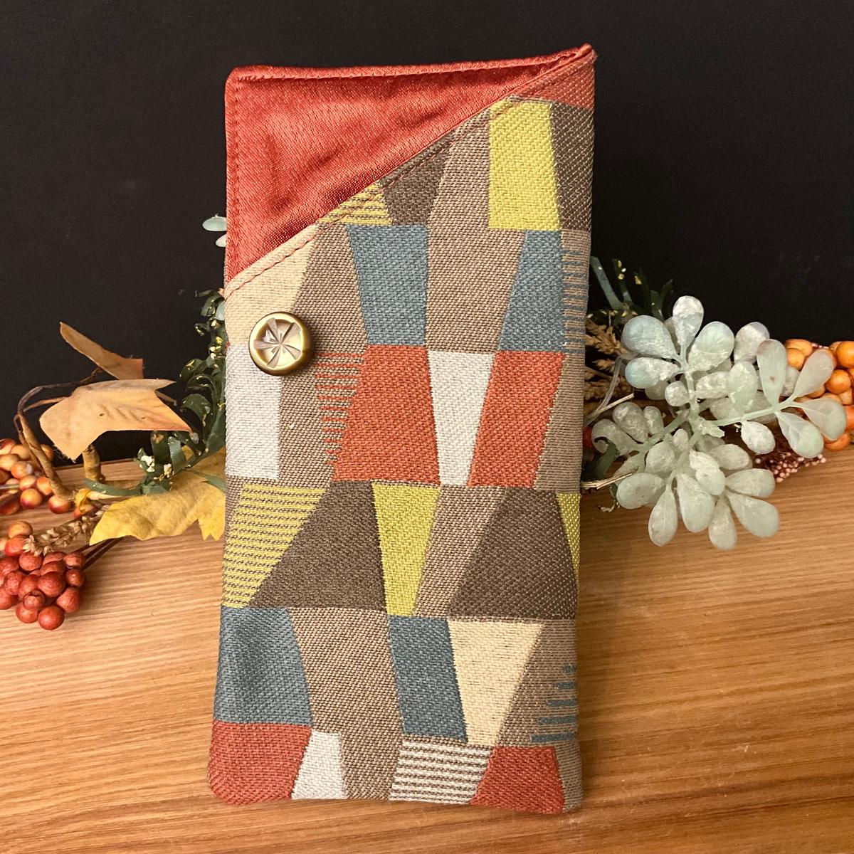 Eyeglass Case - Geometric pattern in Earth tones