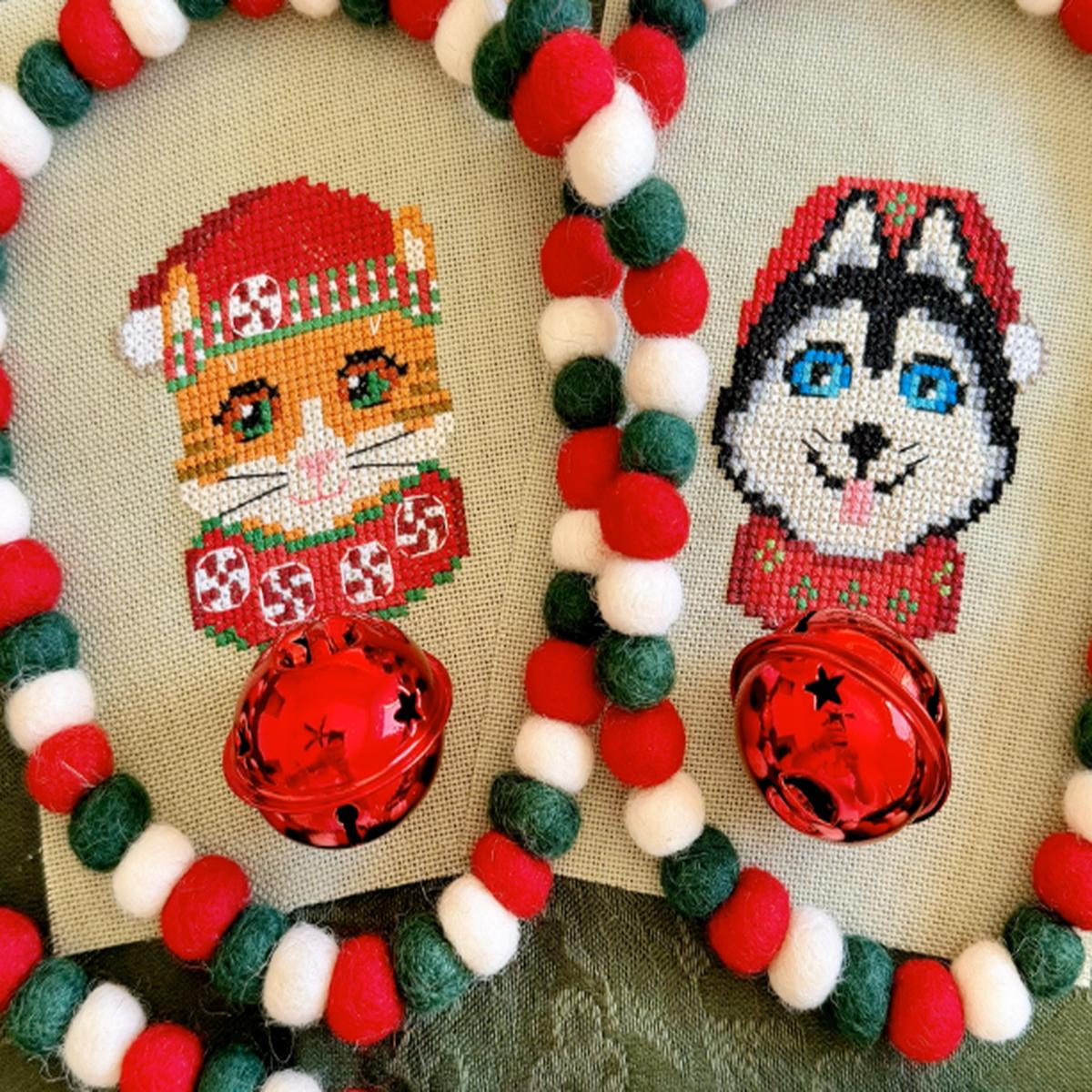 Cat & Dog  Christmas Ornament Set (2)