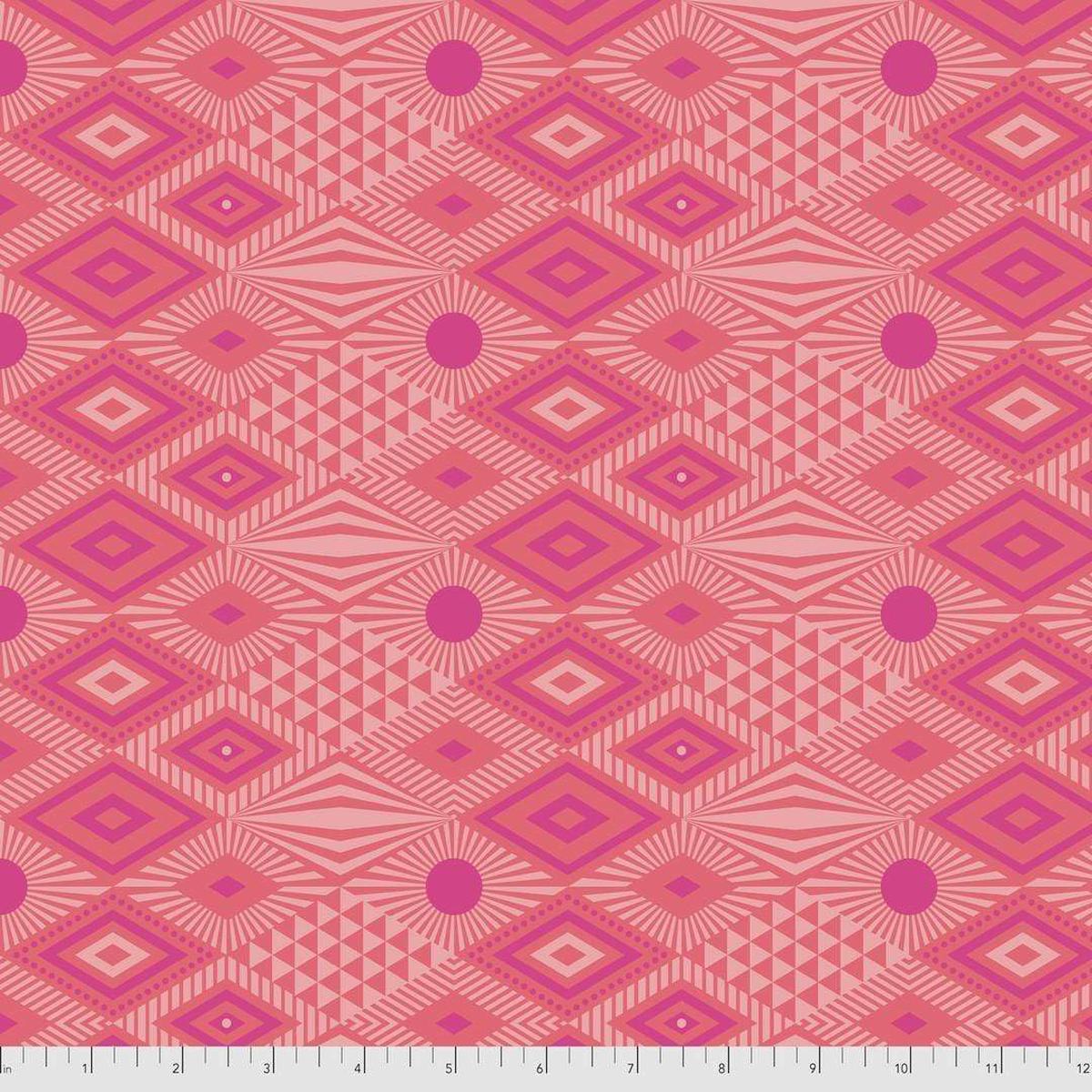 Tula Pink - DAYDREAMER - LUCY, Dragonfruit