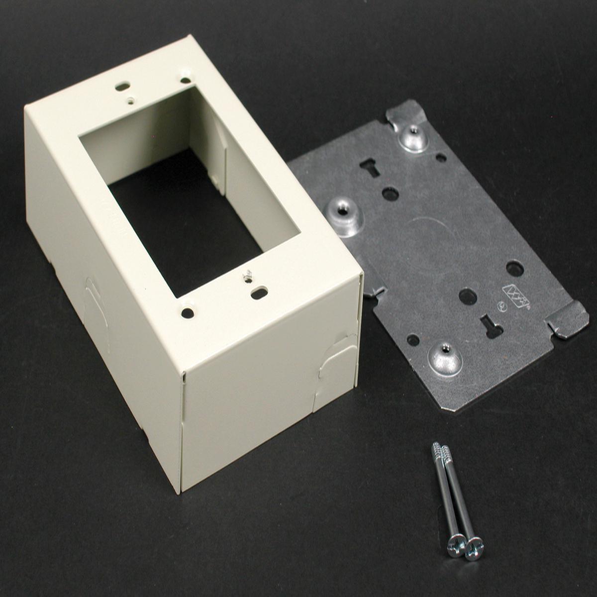 Wiremold 500/700 Series Switch and Receptacle Box Fitting, Ivory