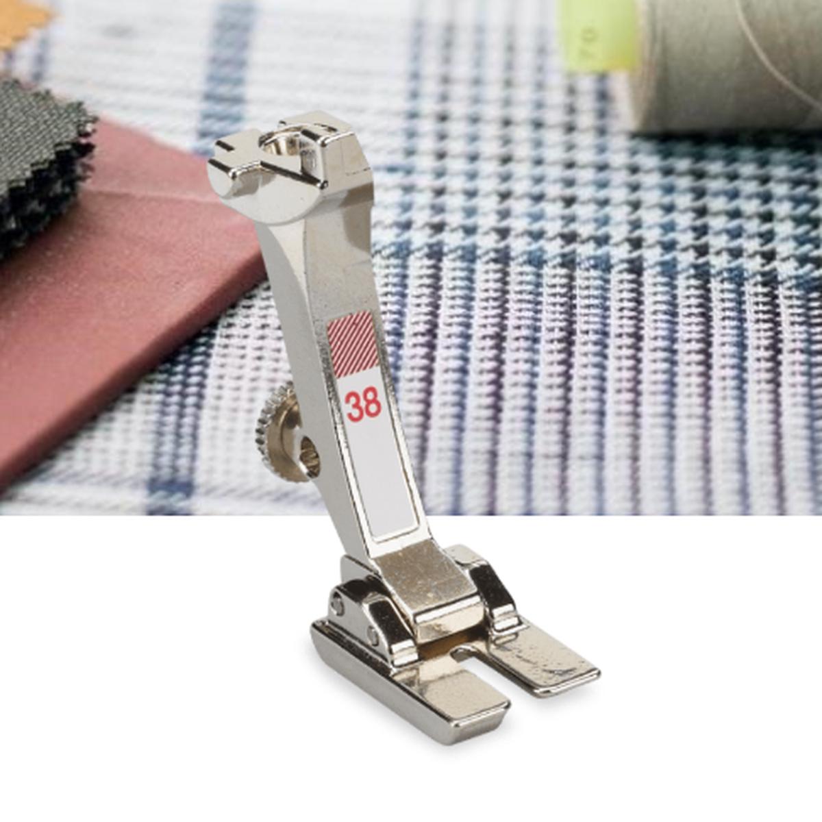 BERNINA CANADA - Foot #38 Piping Foot