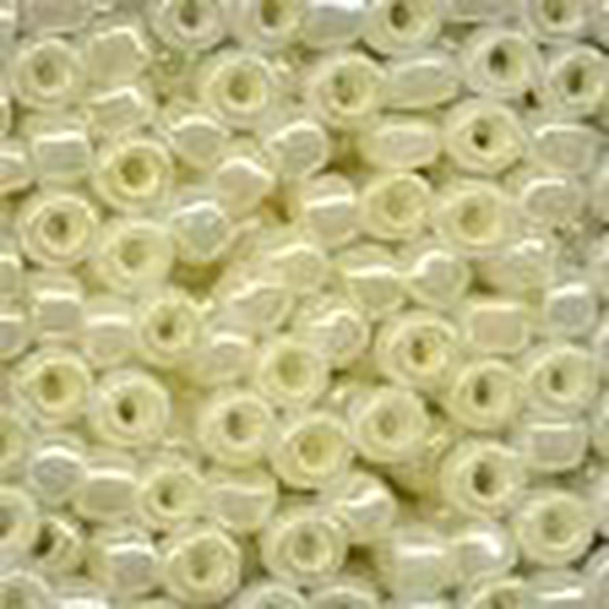 16603 Mill Hill Glass Pony Beads - Creamy
