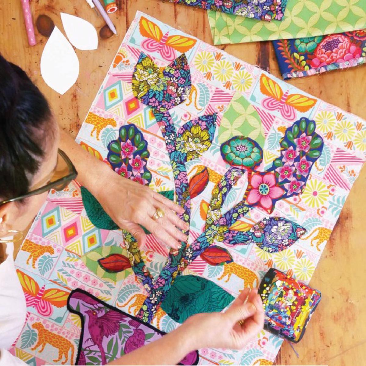 ANNA MARIA PARRY - Rhapsody Quilt Kit and 5-month BOM, SHIPPING JULY 2026