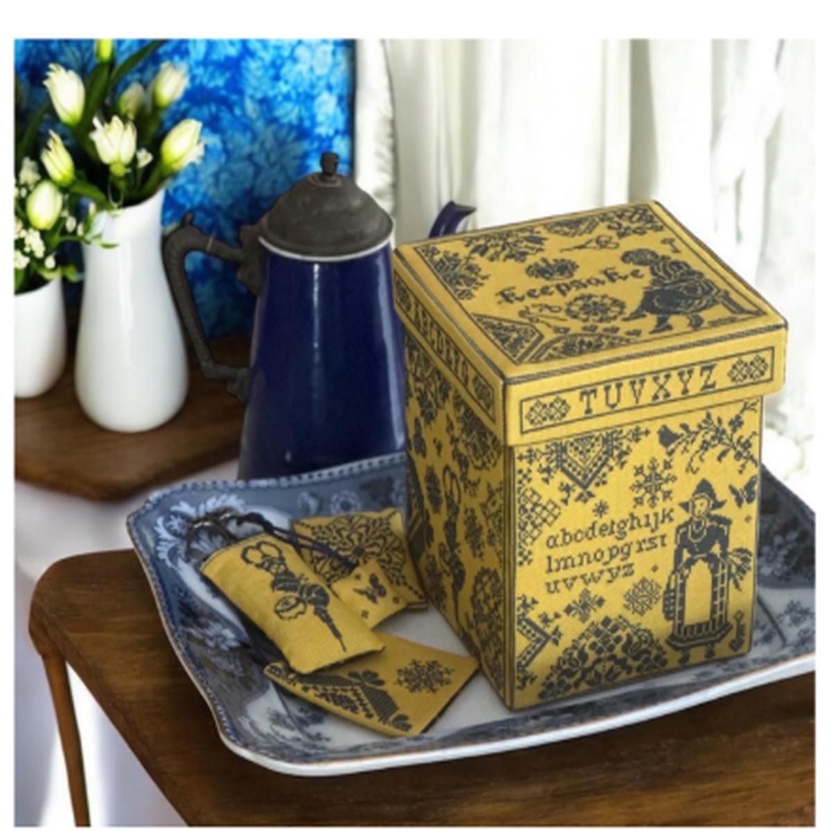 KEEPSAKE BOX SET