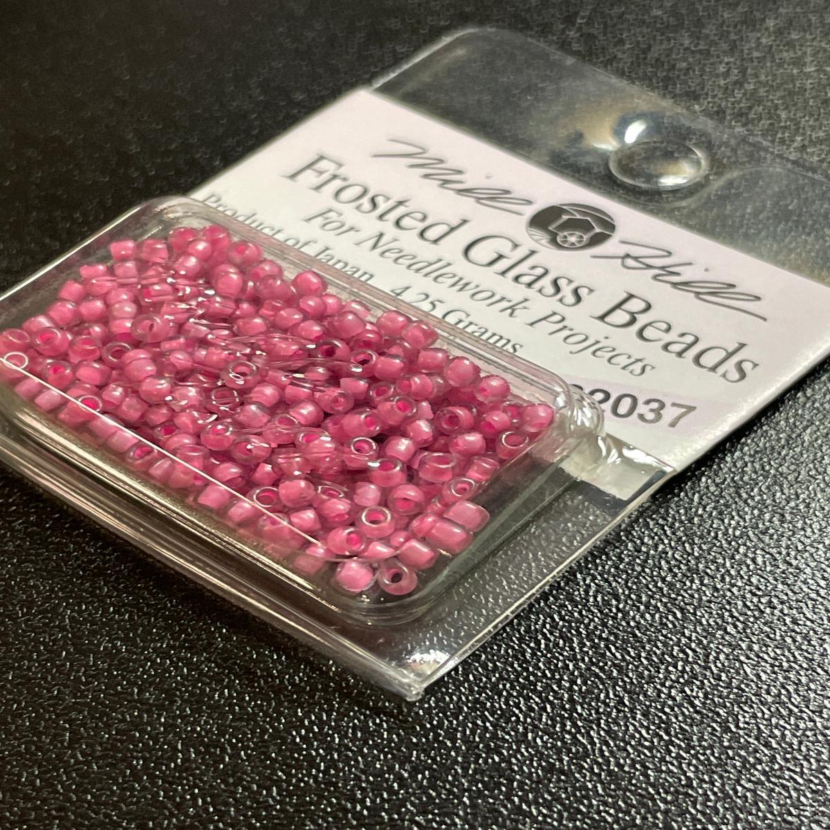 62037 Mill Hill Beads Frosted - Mauve